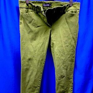 Grassy Green crop pants by New York&Co, Size 10